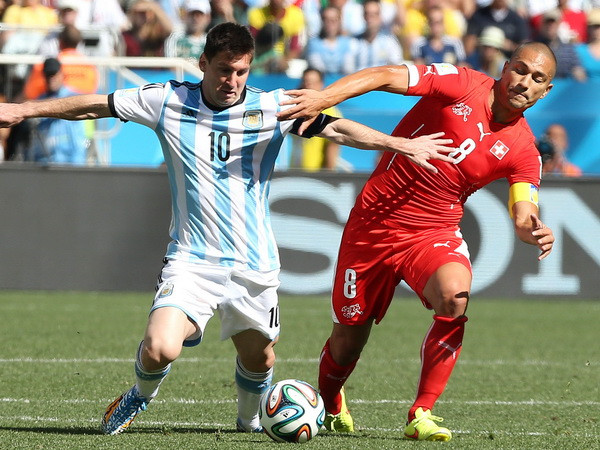 Messi đến được với đội Argentina qua... danh bạ điện thoại ảnh 1