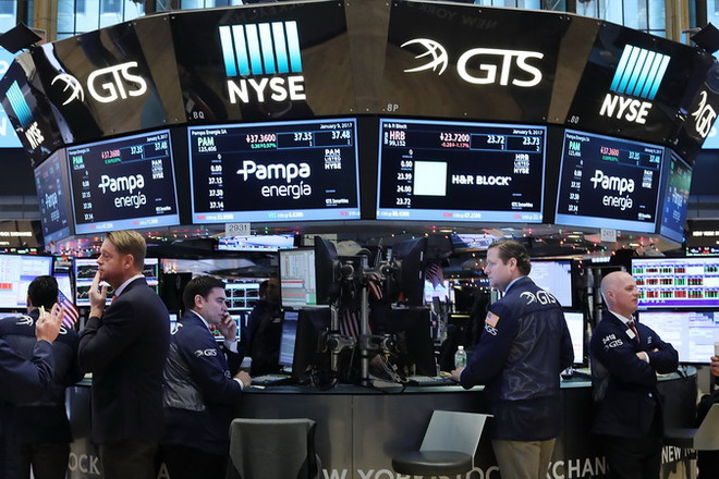 Chỉ số Dow Jones kết thúc chuỗi lên điểm kéo dài 12 phiên ảnh 1