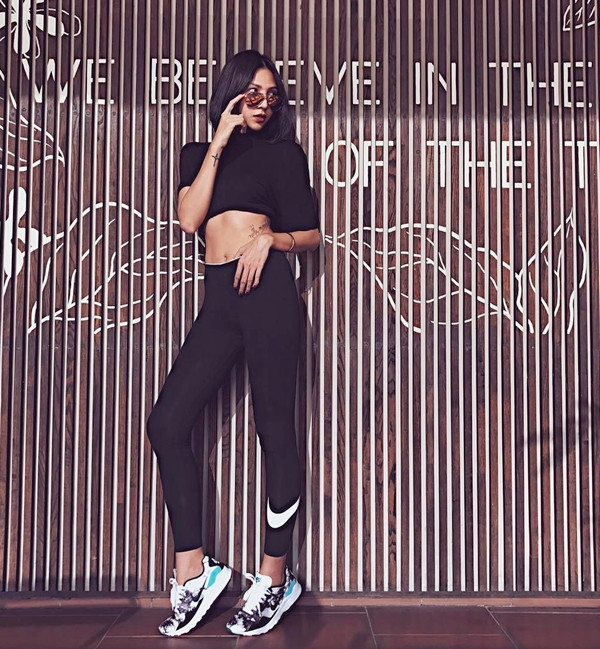 Hà Hồ đọ sắc Hoàng Thùy Linh, Minh Triệu với phong cách thể thao ảnh 3