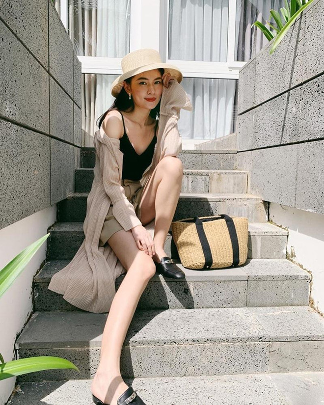 Crop top, quần ống lửng thống trị street style của dàn sao Việt ảnh 15