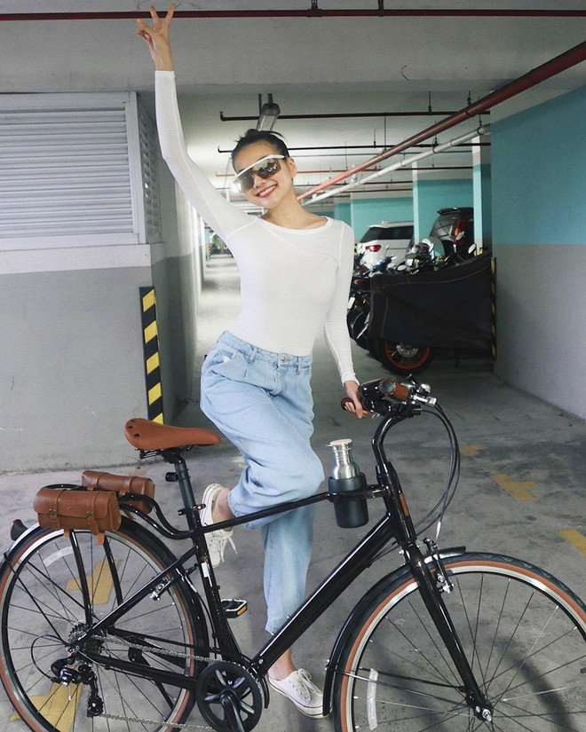 Khánh Linh, Chi Pu và dàn sao Việt lên đồ sành điệu tại gia ảnh 4