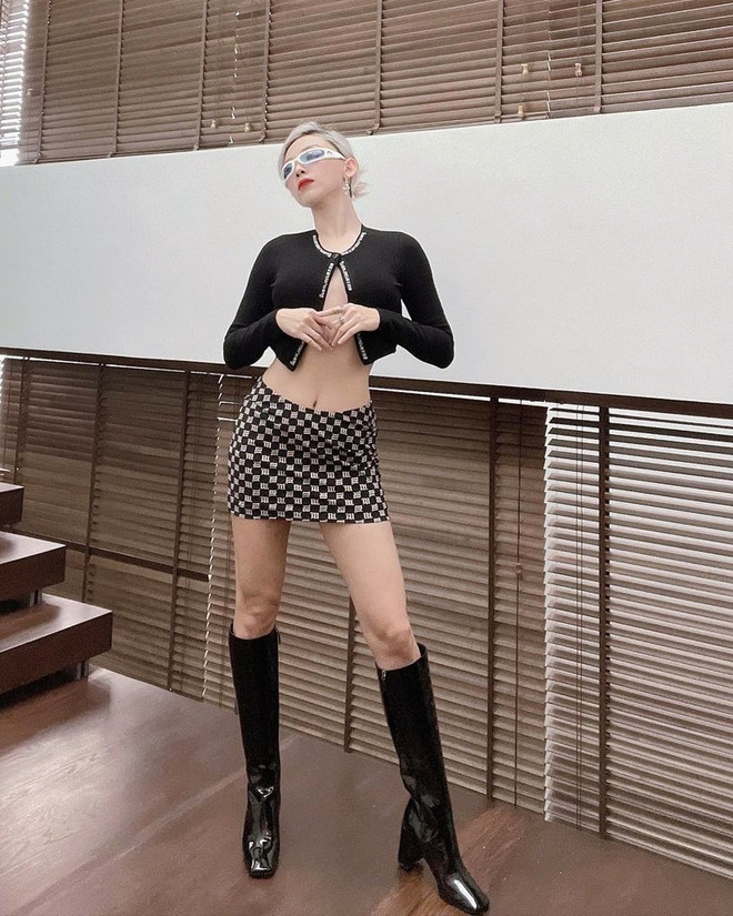 Khánh Linh, Chi Pu và dàn sao Việt lên đồ sành điệu tại gia ảnh 7