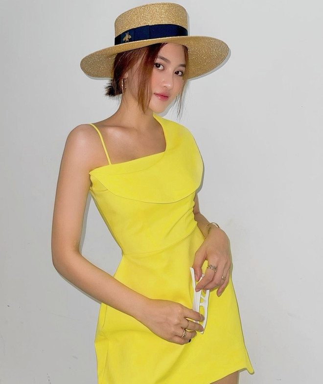 Khánh Linh, Chi Pu và dàn sao Việt lên đồ sành điệu tại gia ảnh 12