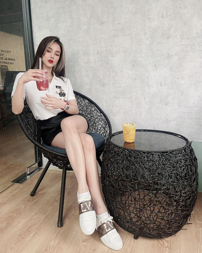 Khánh Linh, Chi Pu và dàn sao Việt lên đồ sành điệu tại gia ảnh 14