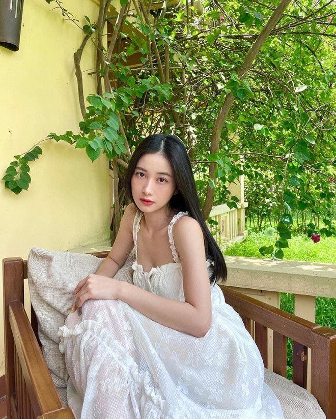 Khánh Linh, Chi Pu và dàn sao Việt lên đồ sành điệu tại gia ảnh 9