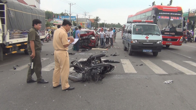 Đồng Nai điều tra vụ đâm xe liên hoàn trong đêm, tài xế bỏ trốn ảnh 1