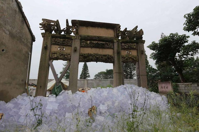 Trung Quốc: Di tích cổ từ triều nhà Minh trở thành bãi đổ rác ảnh 1