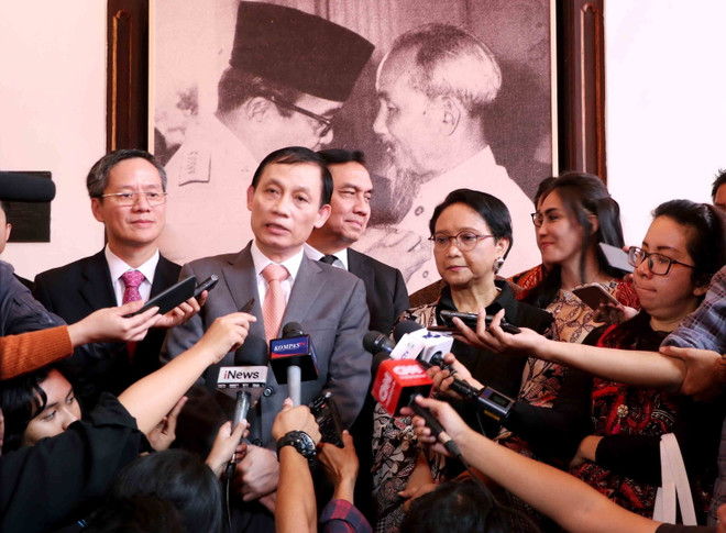 Kỷ niệm 60 năm chuyến thăm của Bác Hồ và Tổng thống Sukarno ảnh 1