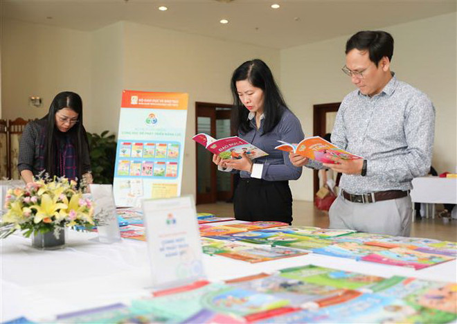 4 bản mẫu sách giáo khoa chương trình giáo dục phổ thông mới ảnh 1