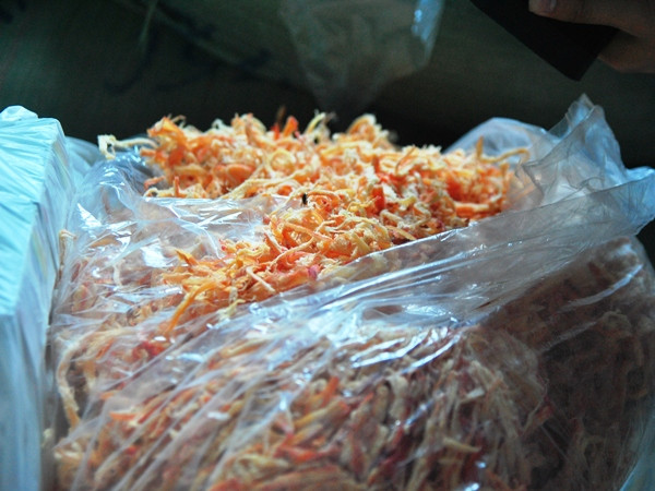 [Photo] Cận cảnh gần 2 tấn mực khô nghi trộn cao su bị bắt giữ ảnh 6