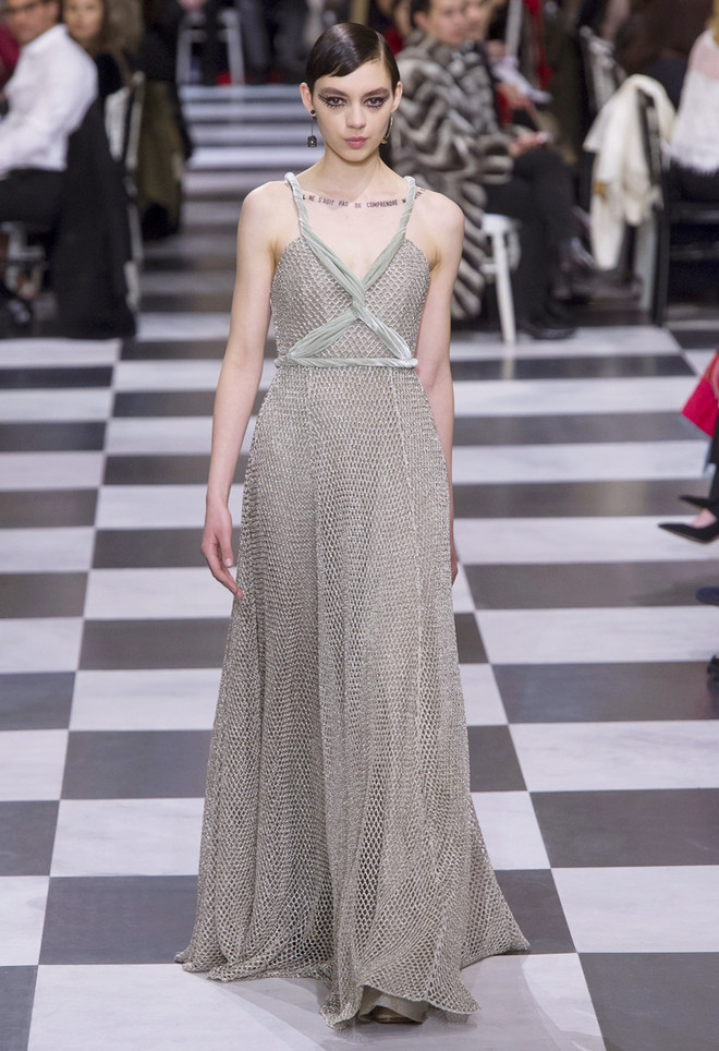 ''Cuộc chiến thời trang'' của Lý Nhã Kỳ và dàn sao châu Á tại Cannes ảnh 18