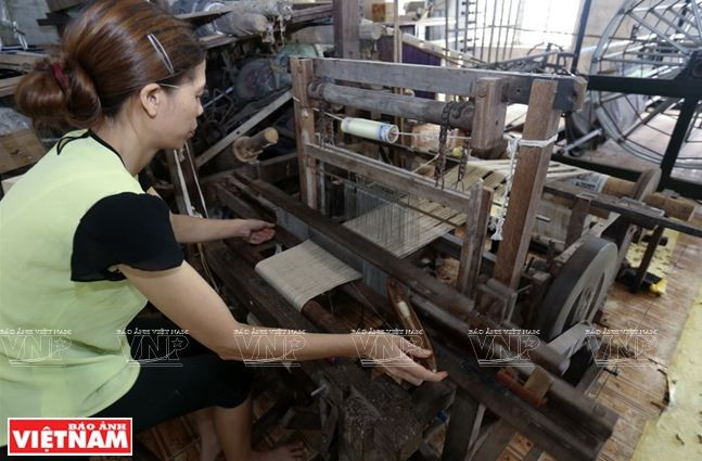 Những tấm lụa làm từ tơ sen độc đáo của nghệ nhân Phan Thị Thuận ảnh 10