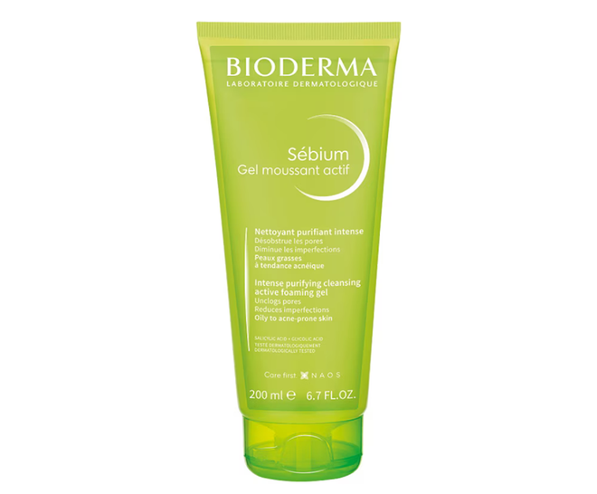 Bioderma Sébium Gel Moussant Actif: Sữa rửa mặt dạng gel kết hợp hai loại hoạt chất chính là 1% AHA và 1.8% BHA có tác dụng làm sạch sâu và kiểm soát mụn. Độ pH 4.5 cùng công nghệ D.A.F độc quyền giúp bảo vệ hàng rào tự nhiên của da. 5-1.png