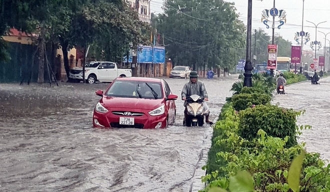(Ảnh: Tá Chuyên/TTXVN) ttxvn-lai xe4.jpg