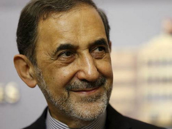 Tổng thống Nga Vladimir Putin gặp cố vấn lãnh tụ tối cao Iran ảnh 1