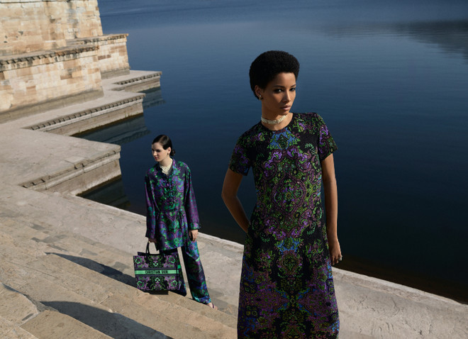 Dior tôn vinh kỹ thuật thêu đính thủ công của Ấn Độ trong BST mới ảnh 1