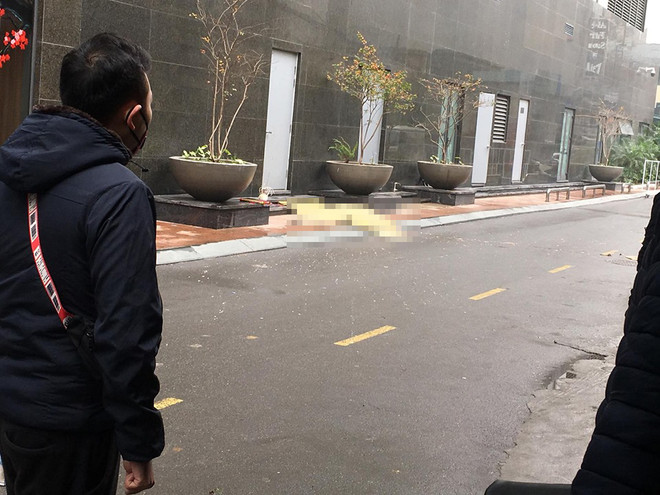 Hà Nội: Rơi từ tầng 20 chung cư Gold Palm, cô gái trẻ tử vong ảnh 1