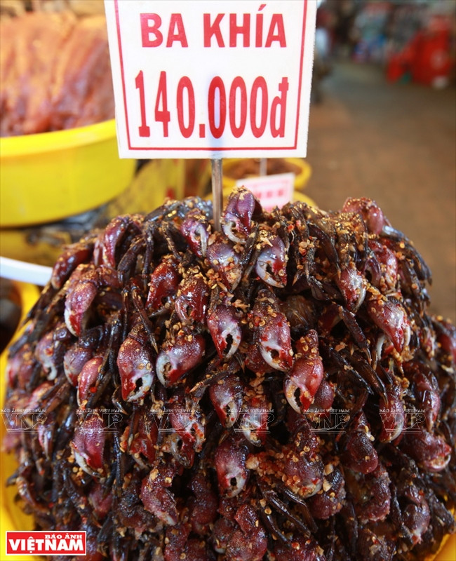 Chợ mắm, cá khô Châu Đốc lớn nhất miền Tây Nam Bộ ảnh 8