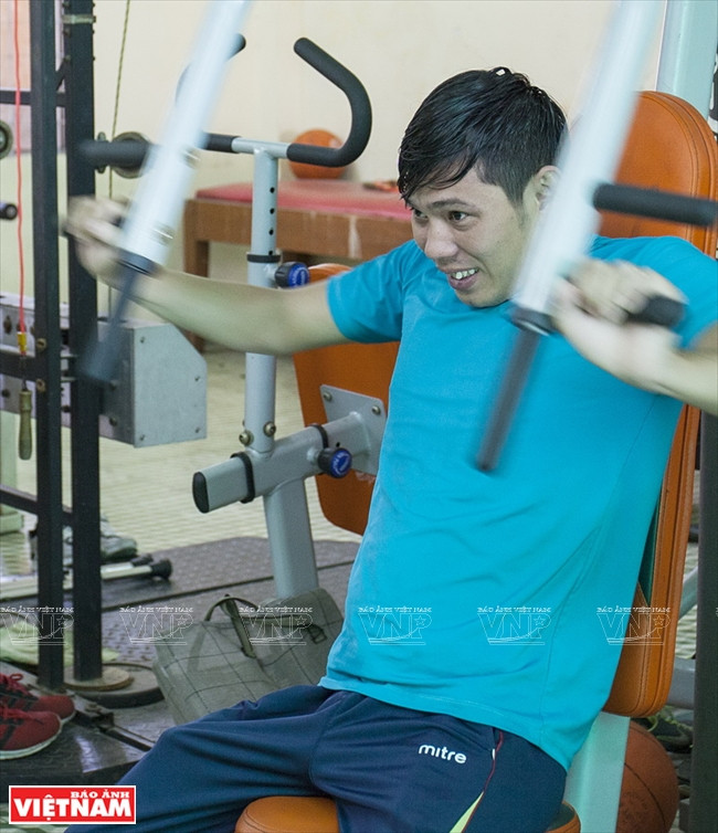 Kình ngư khuyết tật và câu chuyện cổ tích trên đường đua xanh ảnh 8