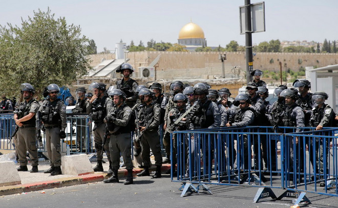 Israel triển khai hàng trăm sỹ quan cảnh sát tới thành cổ Jerusalem ảnh 1