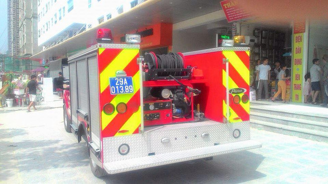 Báo cháy nhầm, hàng trăm người tháo chạy từ tầng cao HH4B Linh Đàm ảnh 2