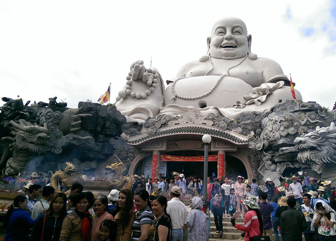 Hơn 50.000 khách đến thăm An Giang mỗi ngày trong dịp nghỉ lễ ảnh 1