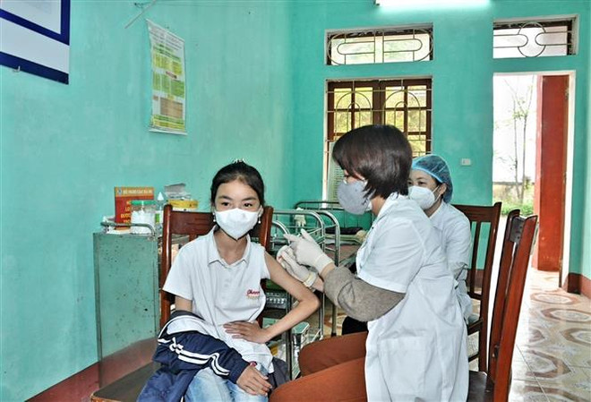 Việt Nam có thêm 12 ca mắc mới COVID-19, 3 bệnh nhân đang thở ôxy ảnh 1