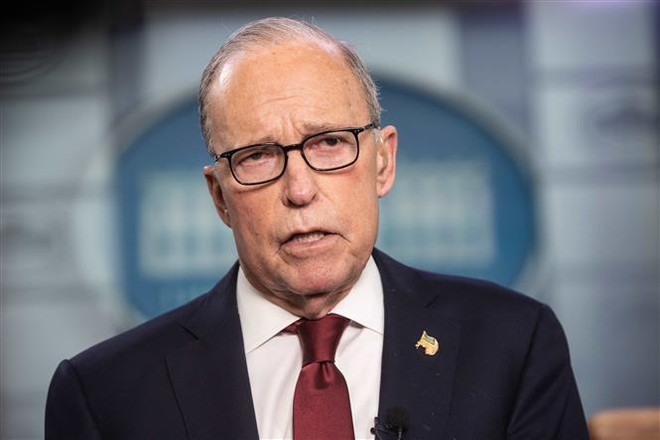 Giám đốc Hội đồng Kinh tế Quốc gia Mỹ Larry Kudlow phát biểu tại cuộc họp báo ở Washington, DC.. (Ảnh: AFP/TTXVN) Mỹ đánh giá tích cực việc Trung Quốc thực hiện thỏa thuận thương mại ảnh 1