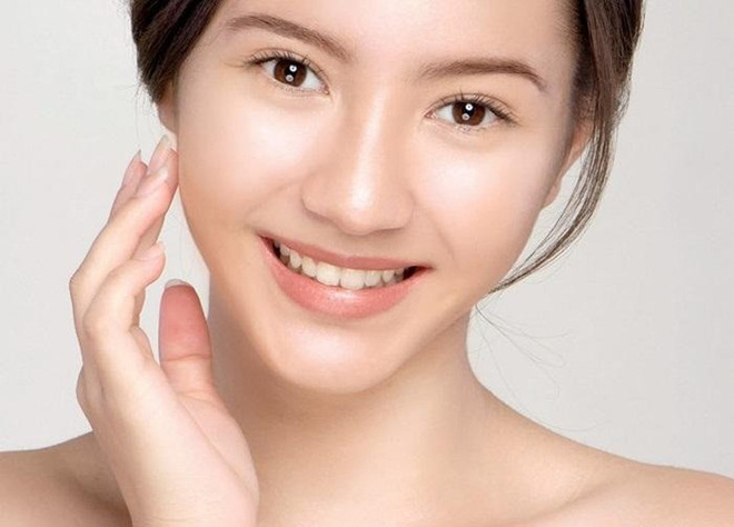 Phái đẹp đừng quên "sắm" cho đôi môi lớp dưỡng hoàn hảo ảnh 1