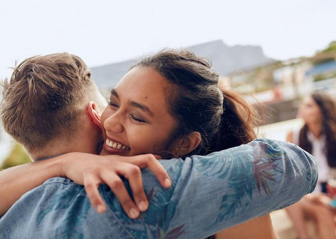 Bạn cần học cách chào hỏi độc đáo của người bản xứ khi du lịch ảnh 10