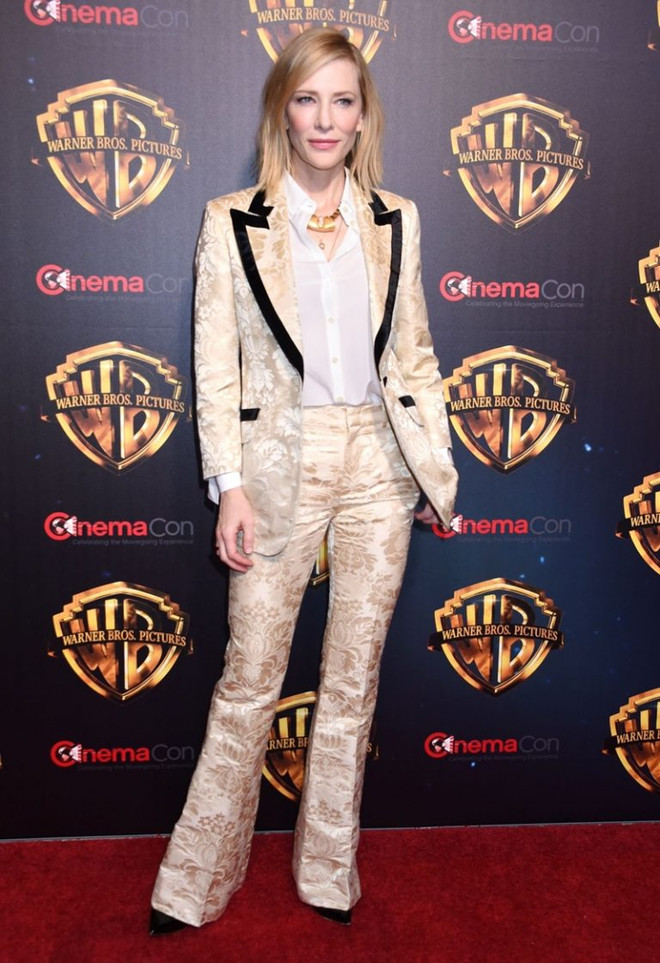 Diễn viên Cate Blanchett - “Bà hoàng” của những bộ suit thời thượng ảnh 6