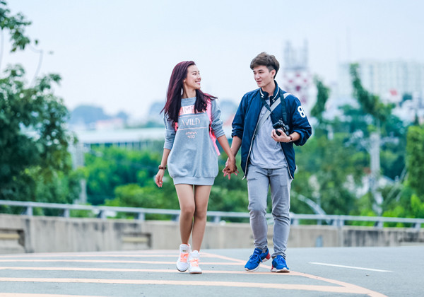 Mặc đồ đôi chất như các cặp đôi nổi tiếng của showbiz Việt ảnh 21