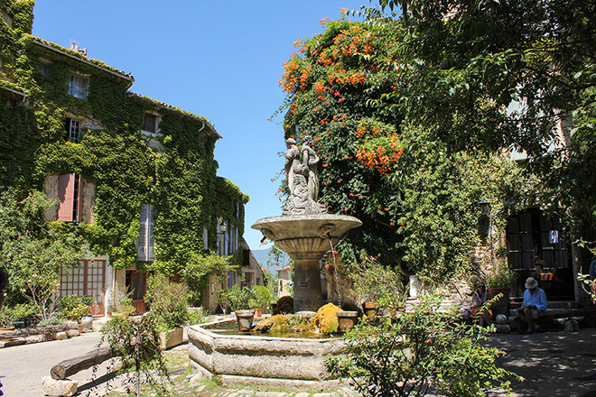 Khám phá những ngôi làng ở nước Pháp nhỏ, xinh và rất tình ảnh 8