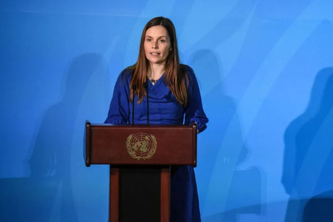 Nữ Thủ tướng Iceland tham gia cuộc đình công vì bình đẳng giới ảnh 1