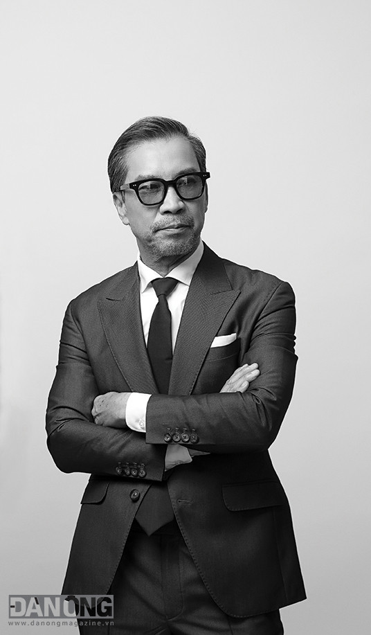 Thuận Nguyễn: Với thời trang và tình yêu, tuổi tác chỉ là… chuyện vặt! ảnh 3