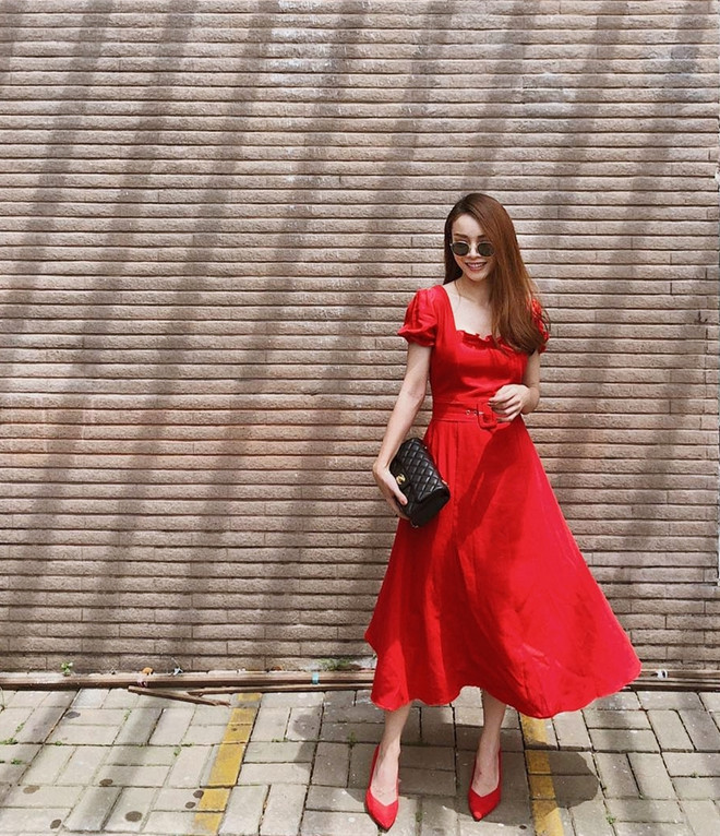 Mỹ nhân Việt diện đồ bay bổng, khoe phong cách nữ tính ngày Thu ảnh 5