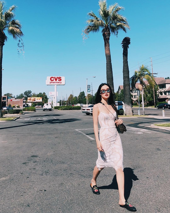 Mỹ nhân Việt diện đồ bay bổng, khoe phong cách nữ tính ngày Thu ảnh 6