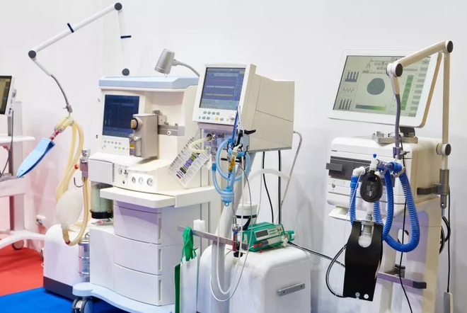 Linh mục 72 tuổi qua đời sau khi nhường máy thở cho bệnh nhân trẻ ảnh 2