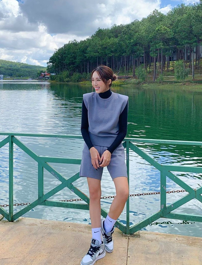 Dàn mỹ nhân Việt biến tấu với tông màu hồng dịu ngọt ảnh 21