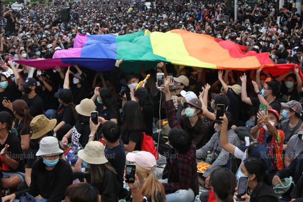 Tại sao người biểu tình Thái Lan giận giữ phản đối nền quân chủ? ảnh 1