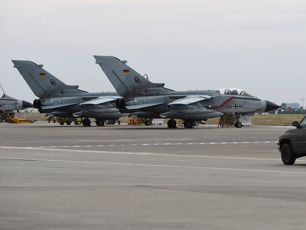 Đức tái điều động máy bay trinh sát chống phiến quân IS sang Jordan ảnh 1