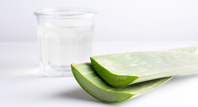 Bí quyết khỏe, trẻ và đẹp chỉ nhờ uống nước ép lô hội ảnh 2