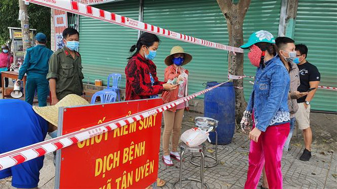 Bình Dương: Lấy mẫu sàng lọc 1 triệu dân tại khu vực nguy cơ cao ảnh 2