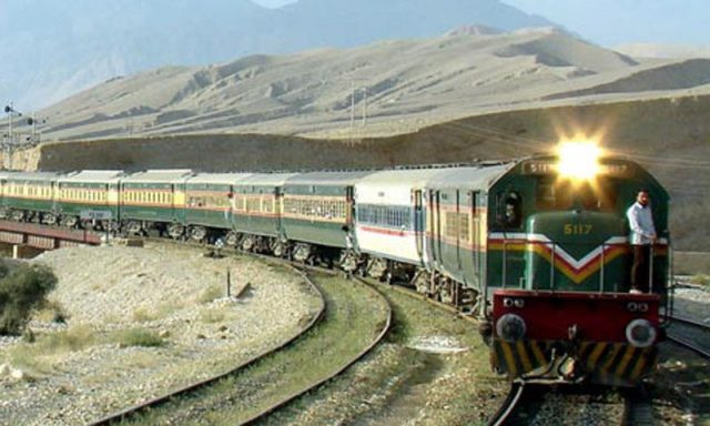 Pakistan: Tàu hỏa tốc hành bị đánh bom, nhiều người bị thương ảnh 1
