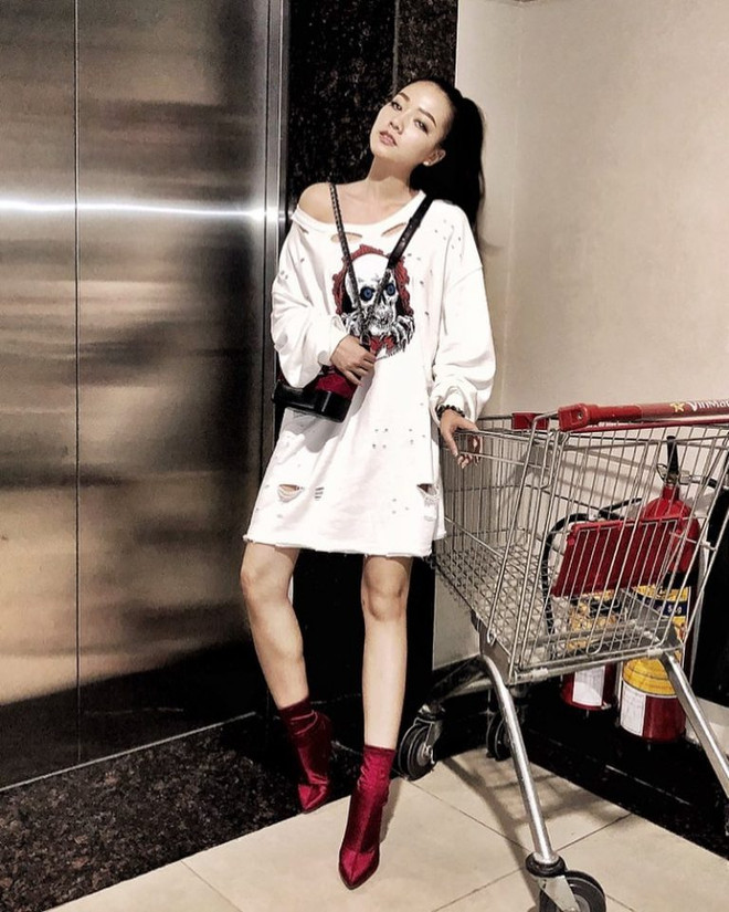 Mỹ nhân Việt và trang phục đẹp như mơ trong chuyến du lịch ngày hè ảnh 20