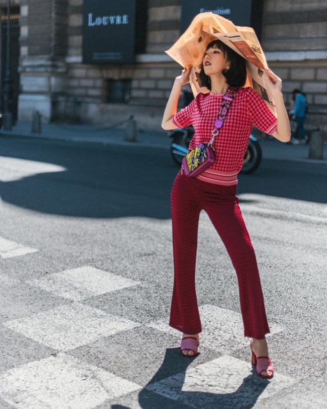 Mỹ nhân Việt và trang phục đẹp như mơ trong chuyến du lịch ngày hè ảnh 10