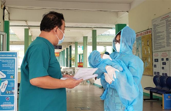 Đà Nẵng xét nghiệm những người từ vùng dịch đến thành phố từ 20/5 ảnh 2