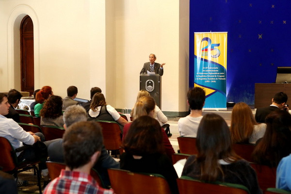 Việt Nam-Uruguay đẩy mạnh tiềm năng hợp tác thương mại và đầu tư ảnh 1