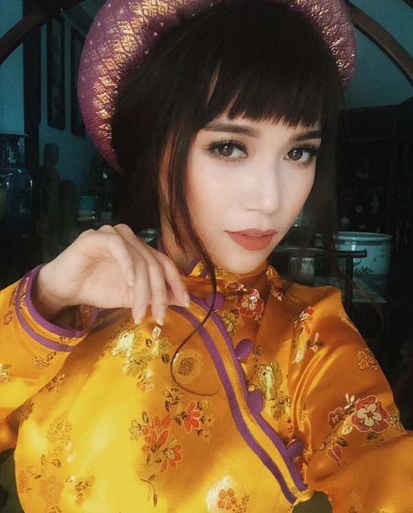 Các sao Việt đầy quyến rũ với cách tạo dáng lông mày ngang ảnh 7