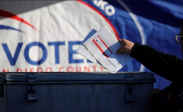 Bầu cử Mỹ: Gần 400.000 phiếu bầu được gửi qua bưu điện tại Nebraska ảnh 1